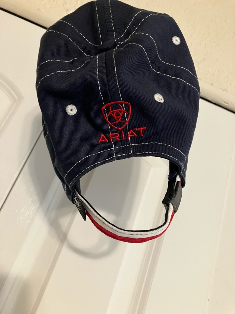 Team ARIAT Navy baseball Cap with Red Embroidered Logo - Picture 4 of 7